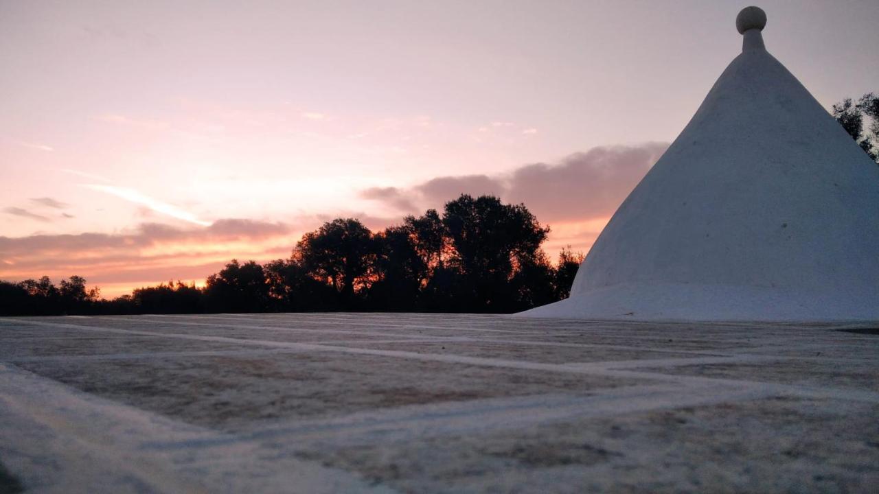 Trullo Bianco Ulivo Villa Ostuni Exterior photo