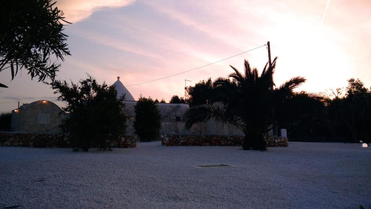 Trullo Bianco Ulivo Villa Ostuni Exterior photo