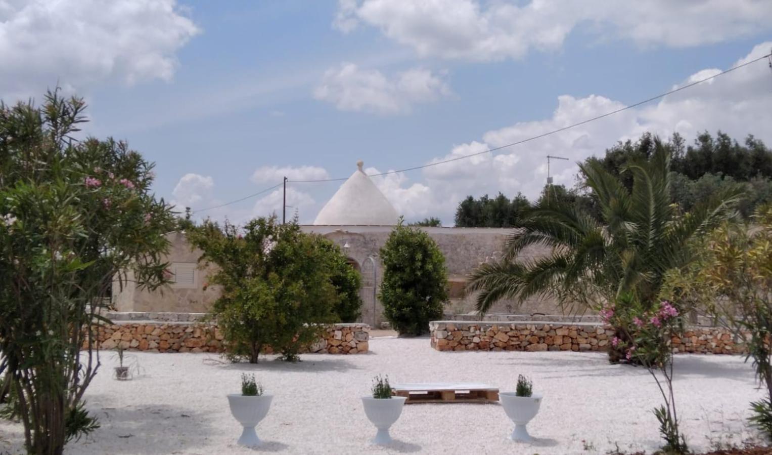 Trullo Bianco Ulivo Villa Ostuni Exterior photo